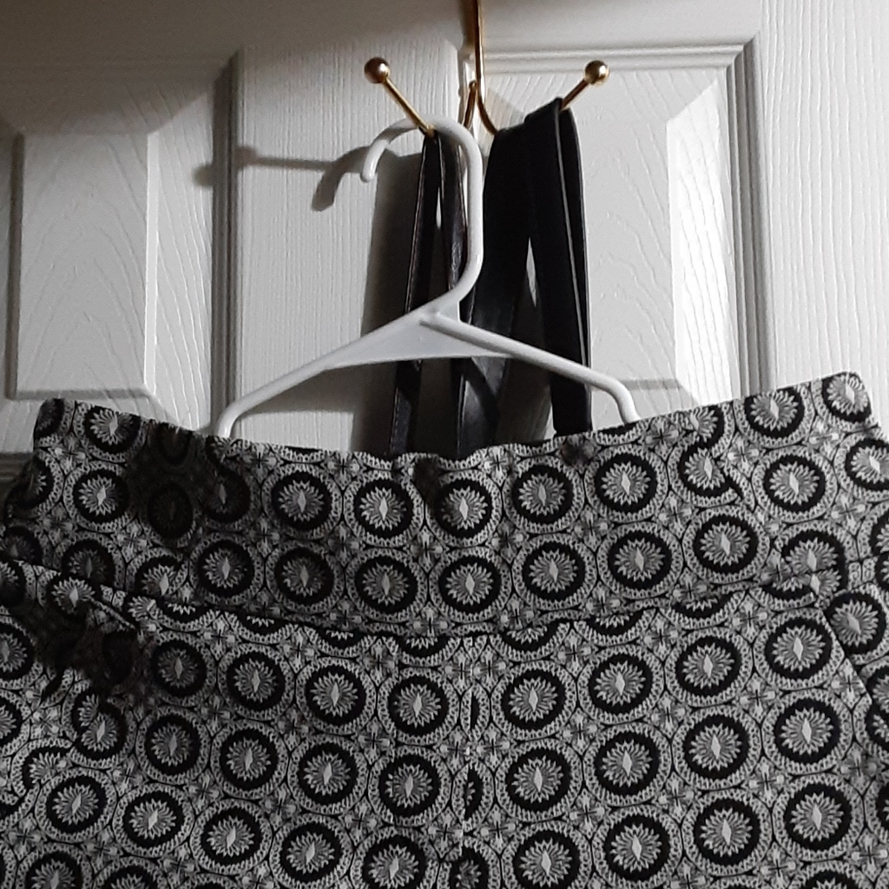 Pants - Picture 3 of 6